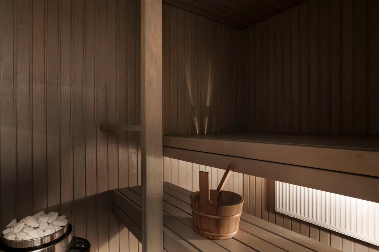 2Ndhomes Loft Apartment With Spa & Balcony By The White Church Helsínquia Exterior foto